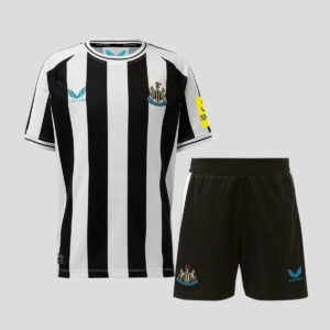 Maglia e pantaloncini Newcastle United 2022/23 Home Kids Kit