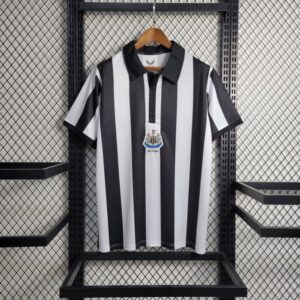 Maglia Newcastle United 2023/24 130th Anniversary Home Edition