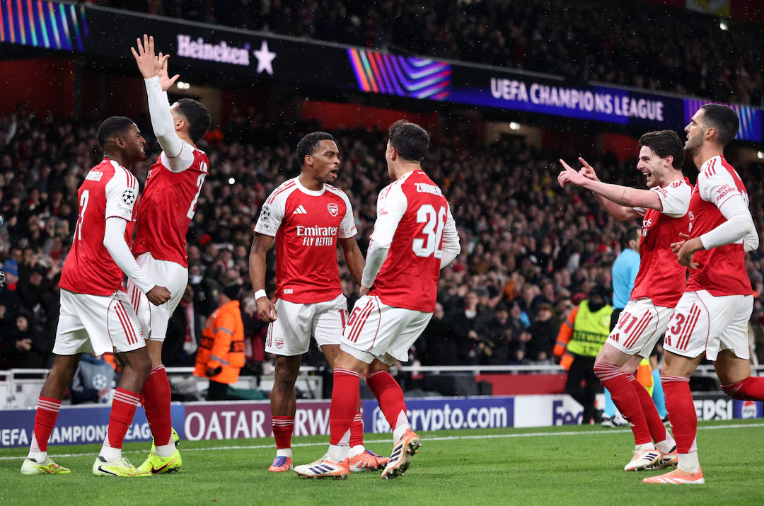 这个黑色星期五，买一件阿森纳主场球衣吧！⚽ð