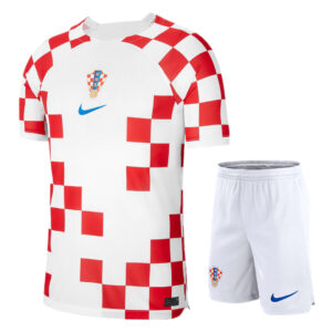 Kit de camisola e calções para adultos da Croácia no Campeonato do Mundo de 2022