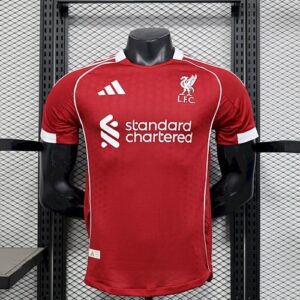 قميص ليفربول 2025/26 نسخة اللاعب الرئيسي لليفربول 2025/26